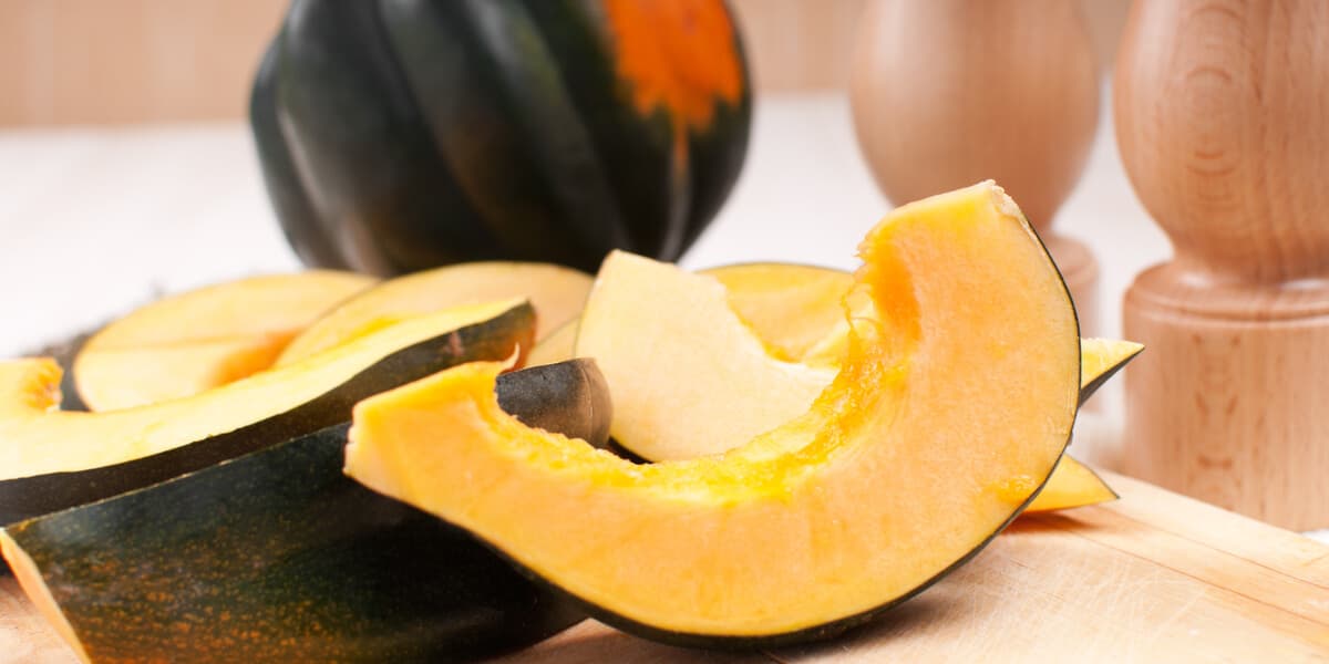 cutting-acorn-squash-1