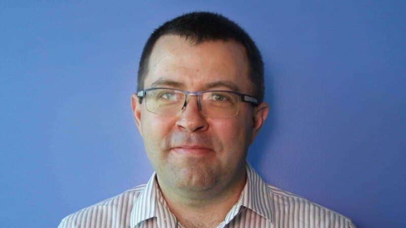 1y81r-eO0I_dhYPsQziafyA